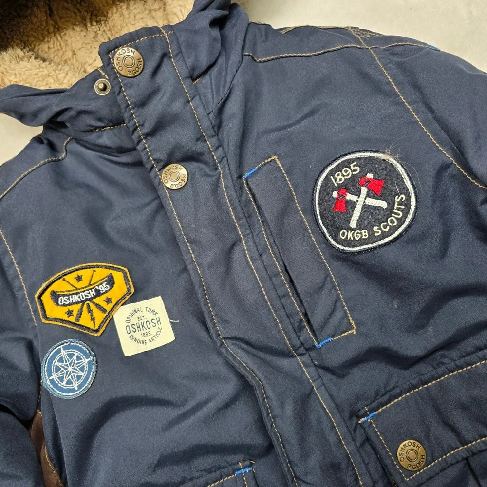 OshKosh B'gosh‎ Sherpa Lined Hooded Winter Jacket Boys Size 4 Navy Blue Patches